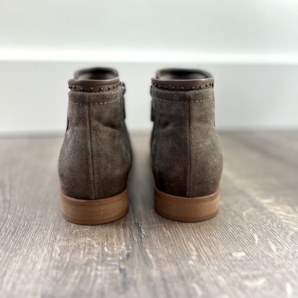 Italeau Miralda Brown Suede Ankle Booties size 37 (size 6) - Picture 9 of 10